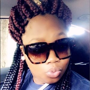 Meet your Posher, Sharika